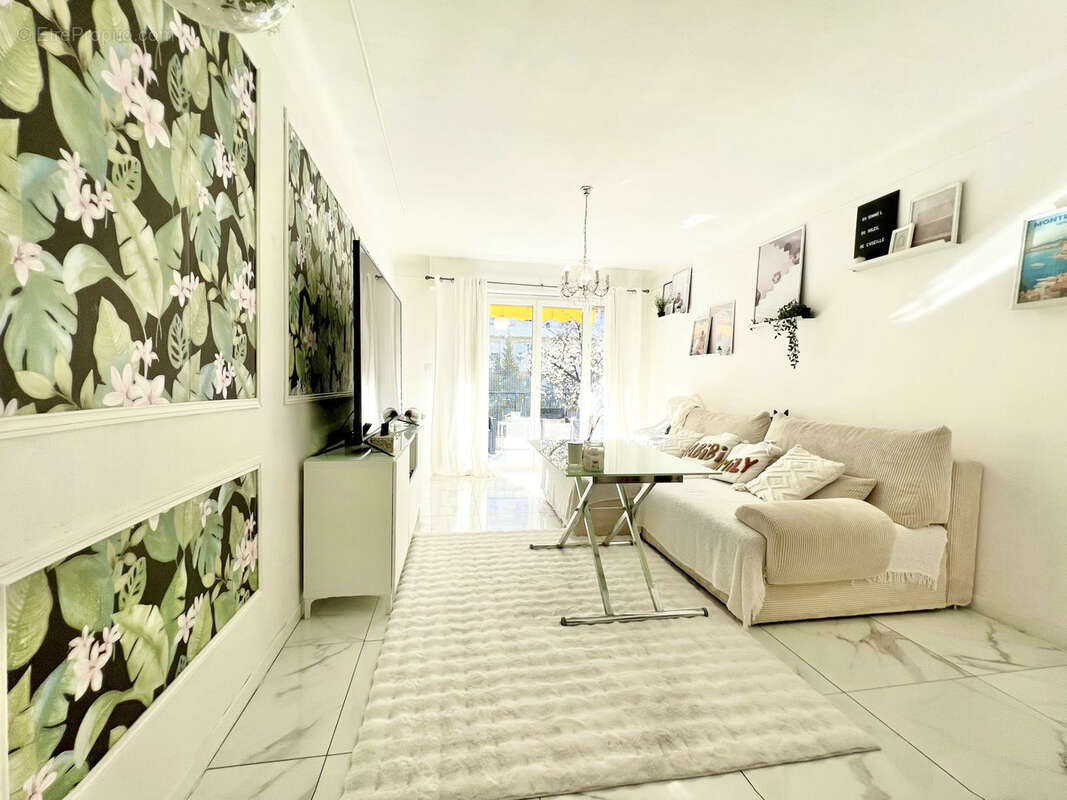 Appartement à LE CANNET