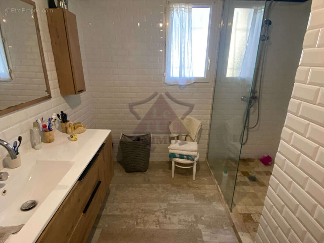 Maison à SAINT-PRIVAT-DES-VIEUX