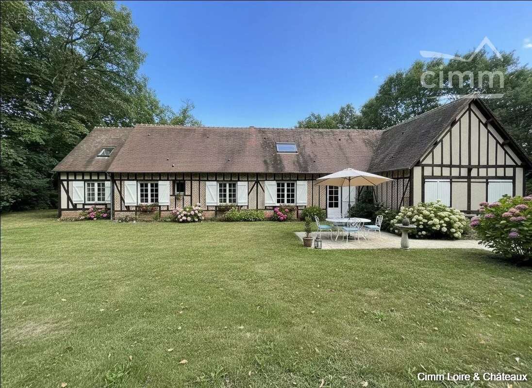 Maison à LA FERTE-SAINT-CYR