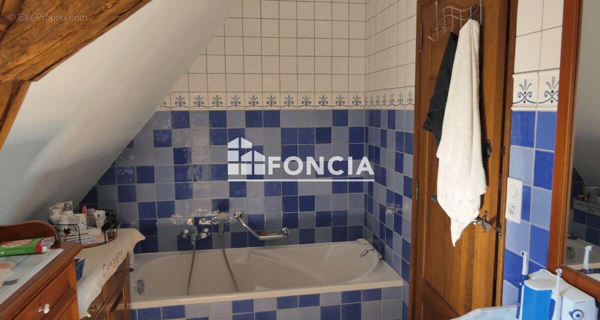 Maison à SAINT-EPAIN