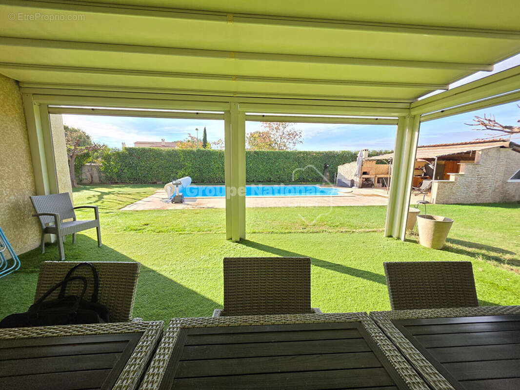 Maison à VINON-SUR-VERDON