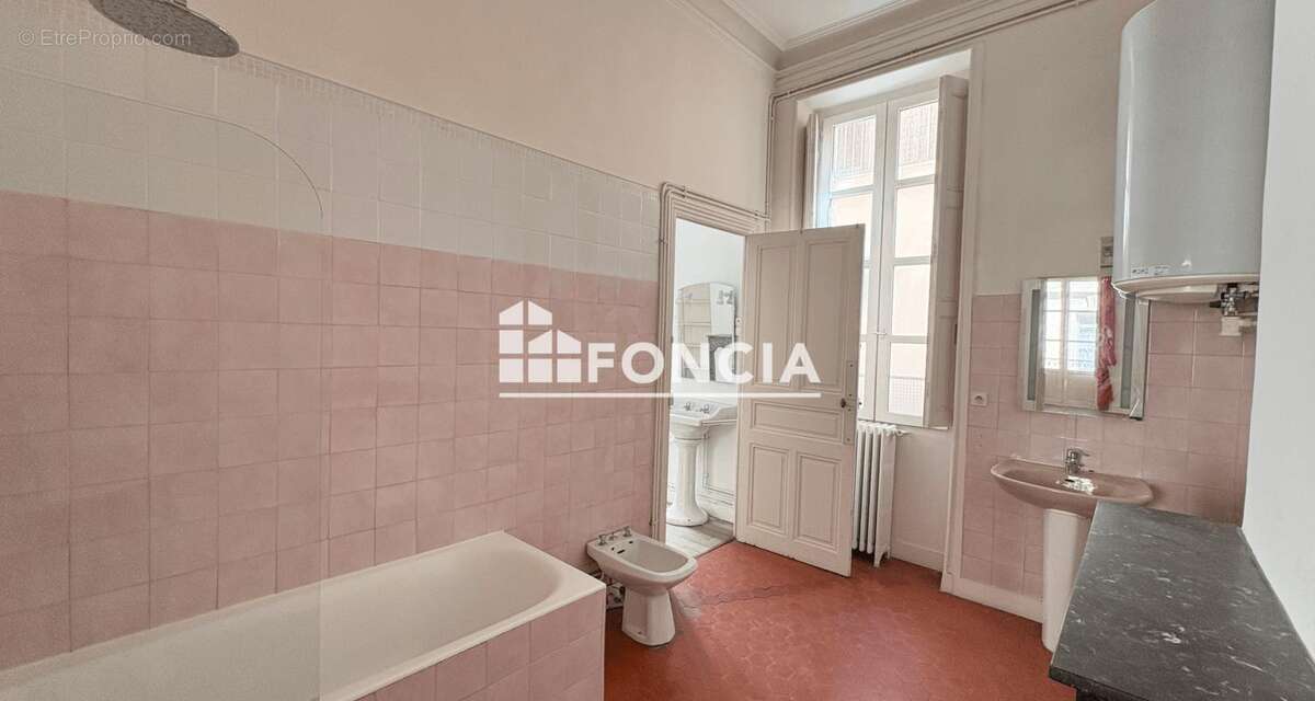 Appartement à NIMES