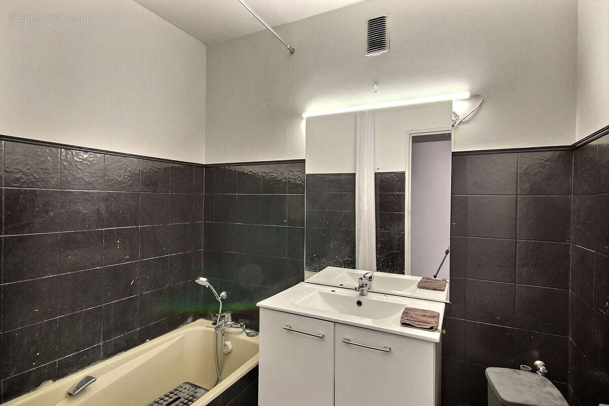 Appartement à FRESNES