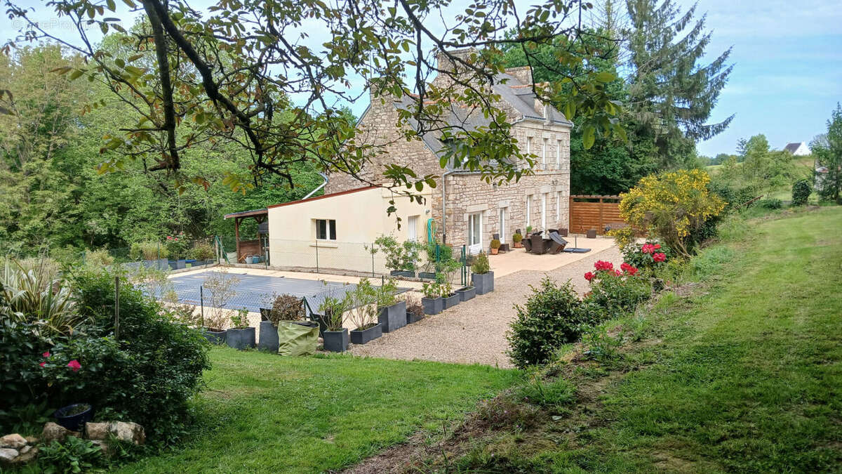 Maison à GUENIN