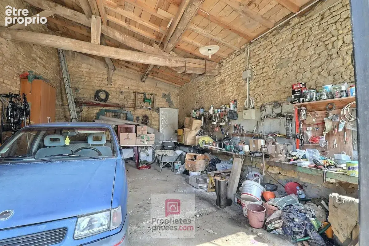 Deux Maisons 7 pièces dont 1 entièrement rénovée avec garage, dépendances + une autre maison attenante à rénover totalement - photo 9