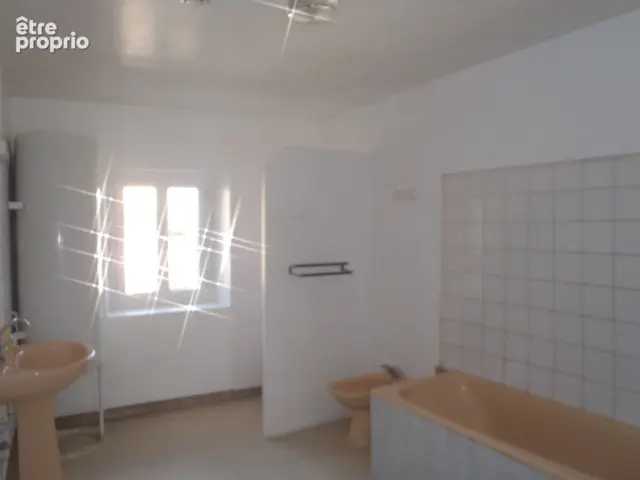 Immeuble Agde 2 appartements et 2 commerces  340 m2 - photo 8