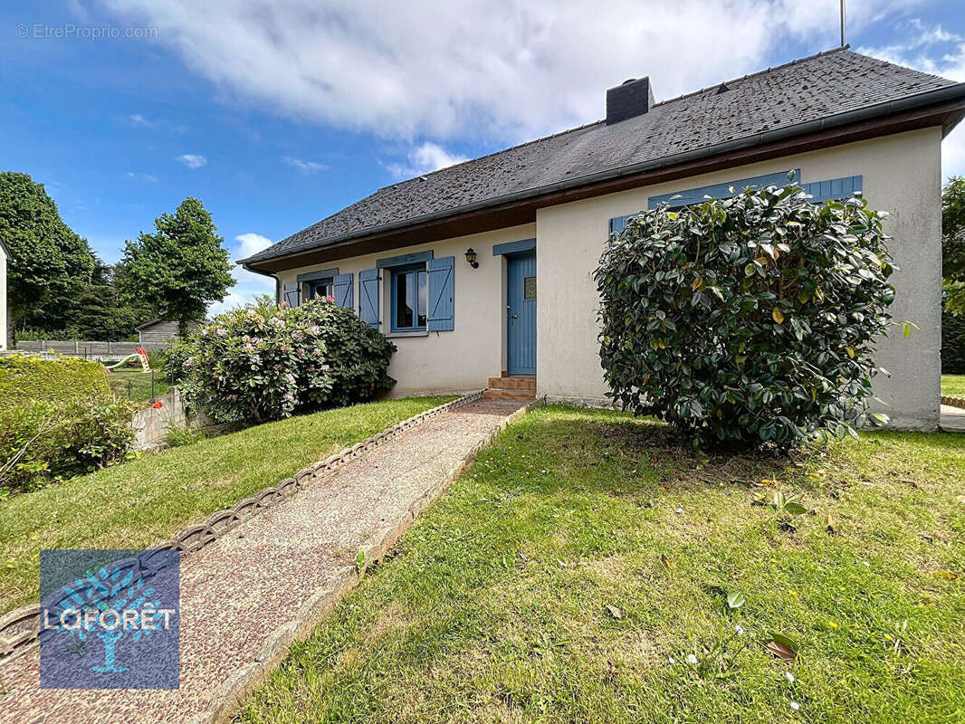 Maison à LA BAZOUGE-DU-DESERT