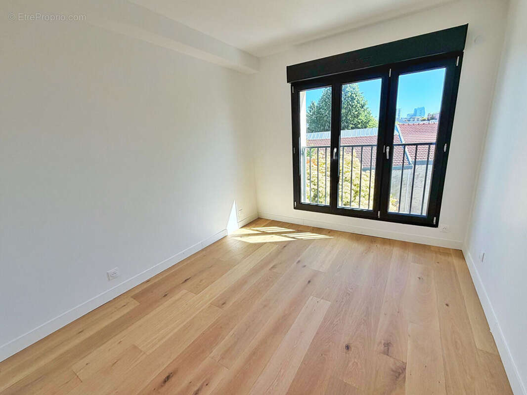 Appartement à NANTERRE