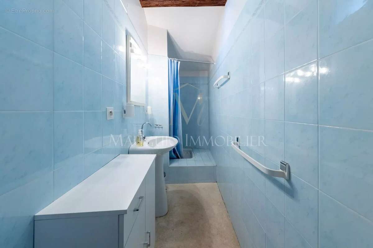 Appartement à MAUGUIO