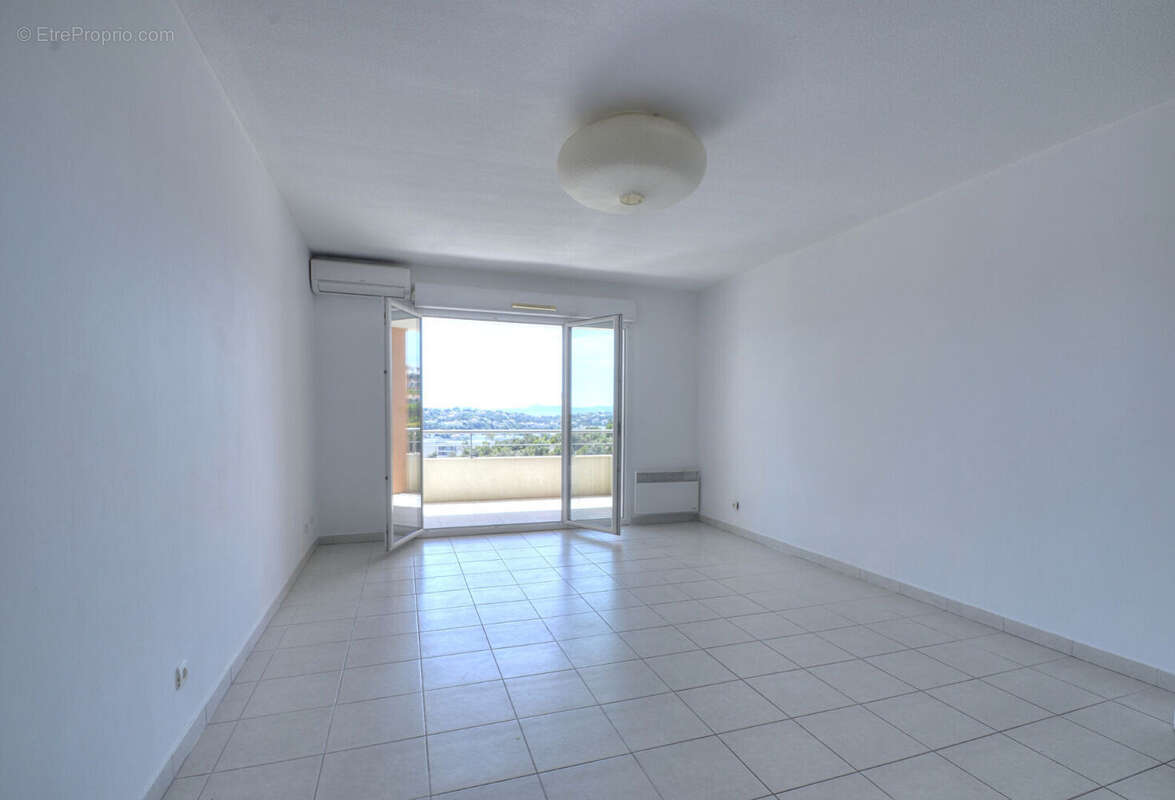 Saint raphael 2p  calme vue degagee. - photo 9