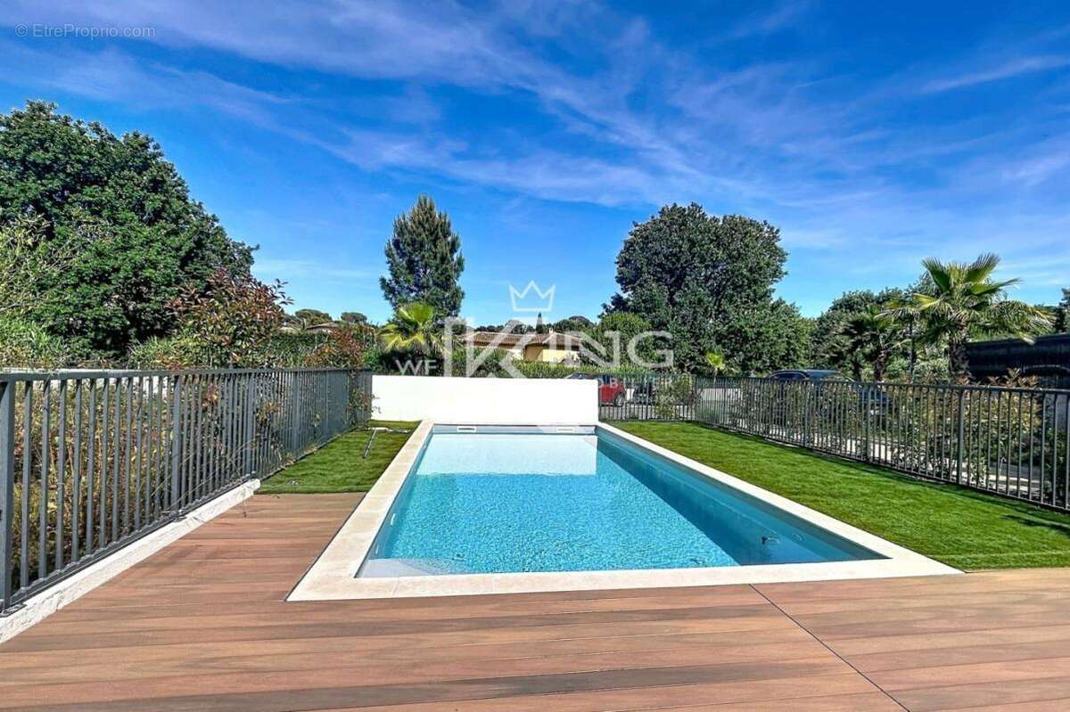 Appartement à SAINT-RAPHAEL