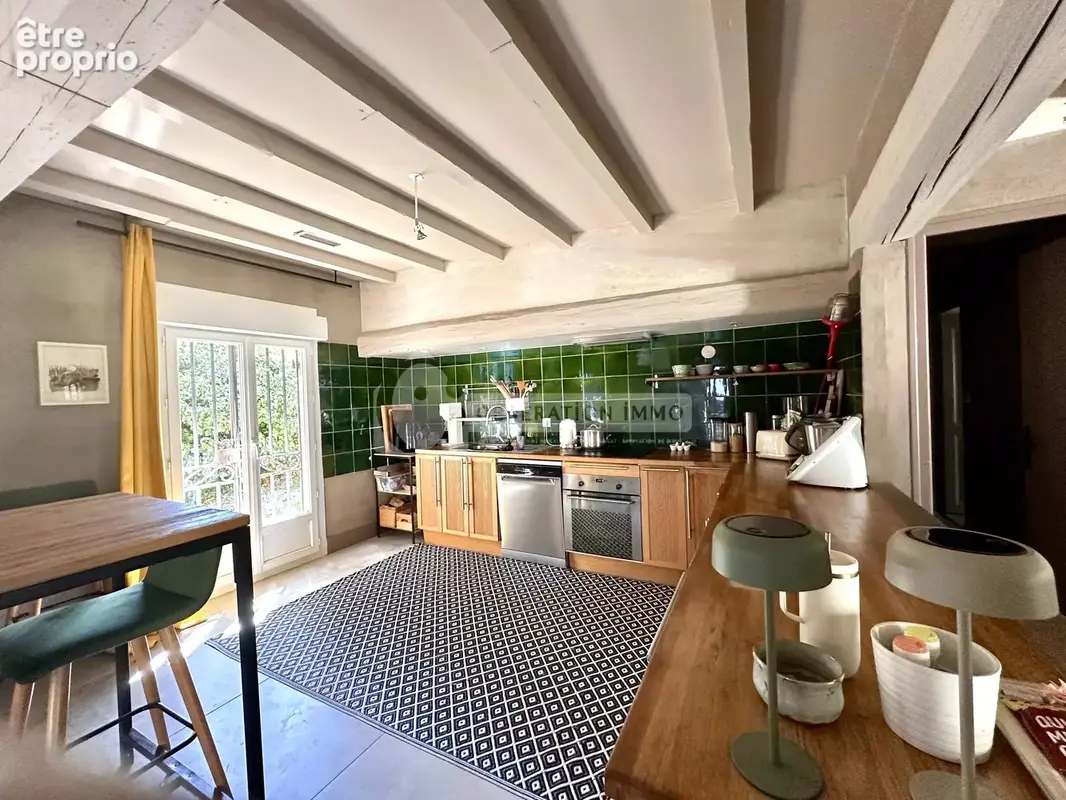 Fontvieille - Maison familiale 5 chambres sur parcelle de 1850m2 - photo 7