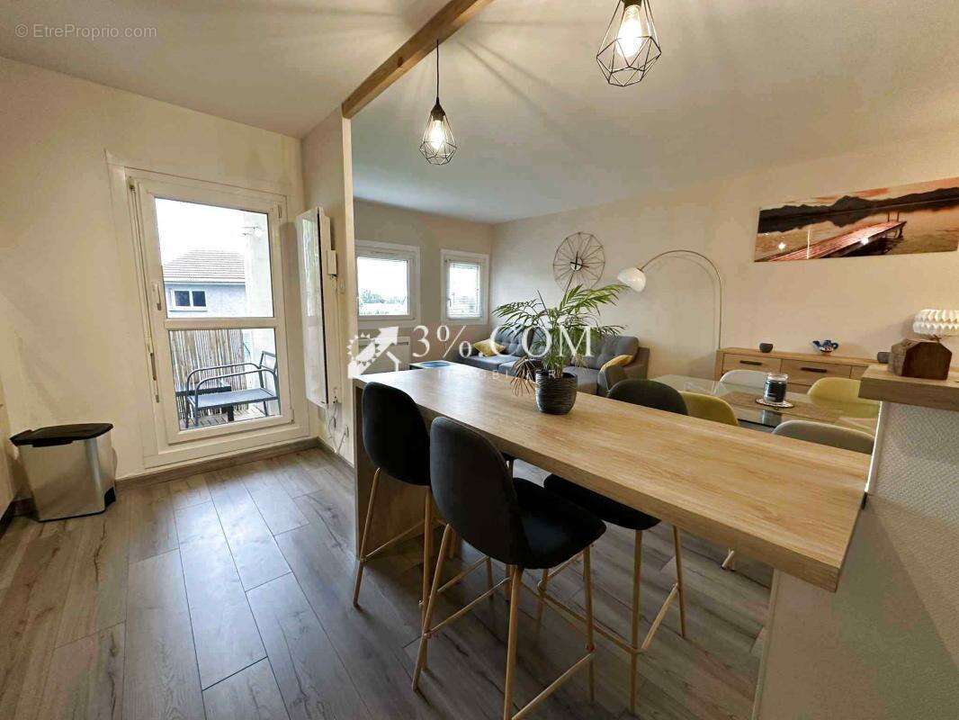 Appartement à ROSIERES-AUX-SALINES