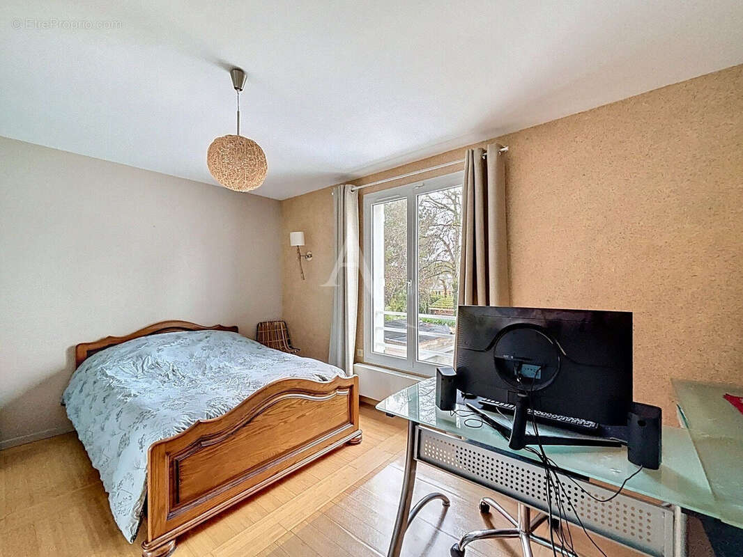 Maison à CHANTELOUP-EN-BRIE