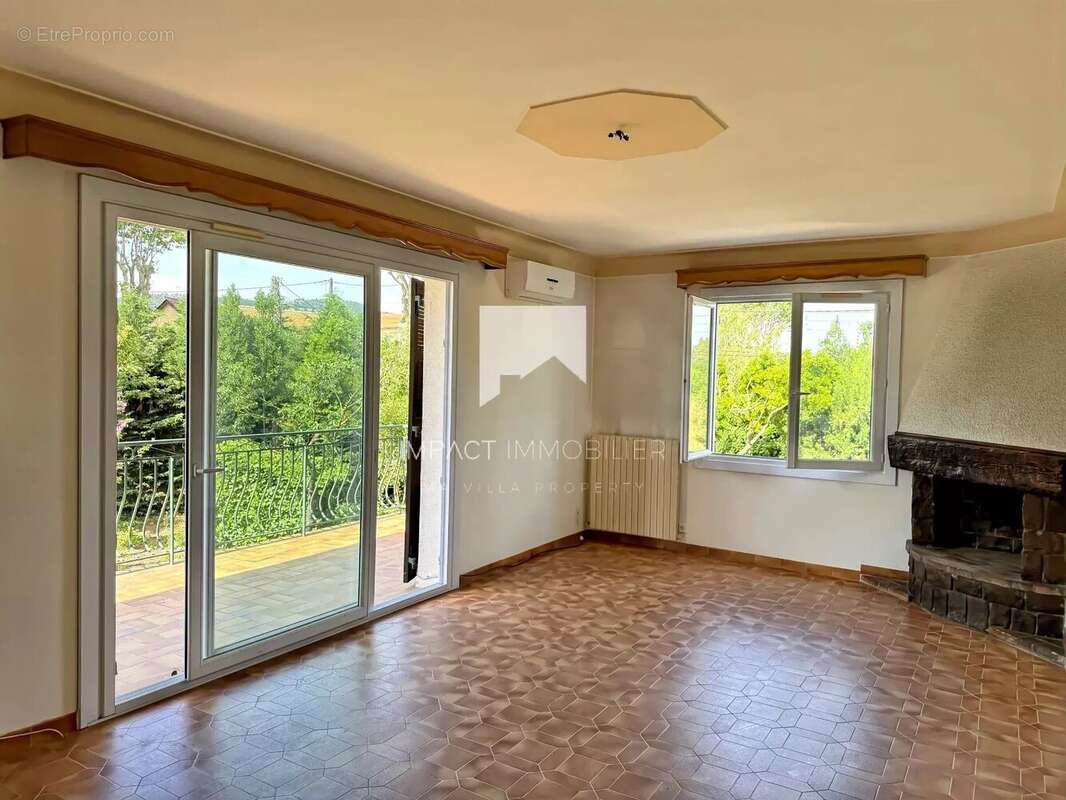 Maison à HYERES