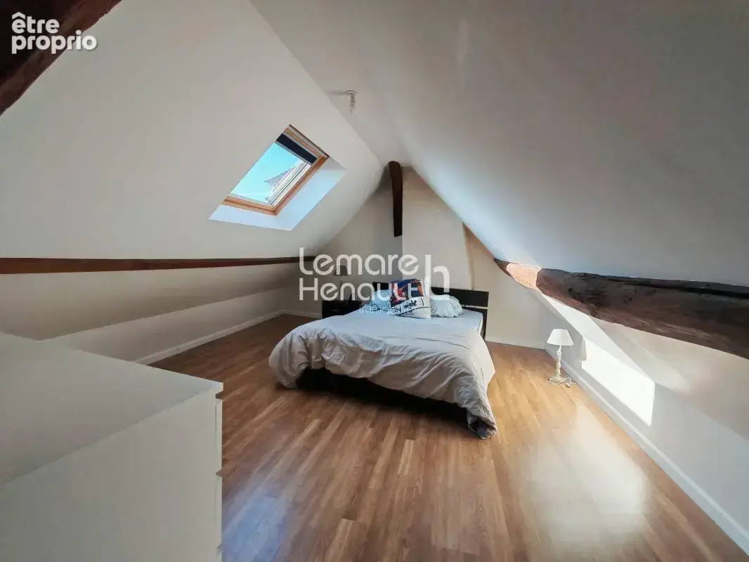 F3 de 71 m² au sol lumineux avec parking - photo 4