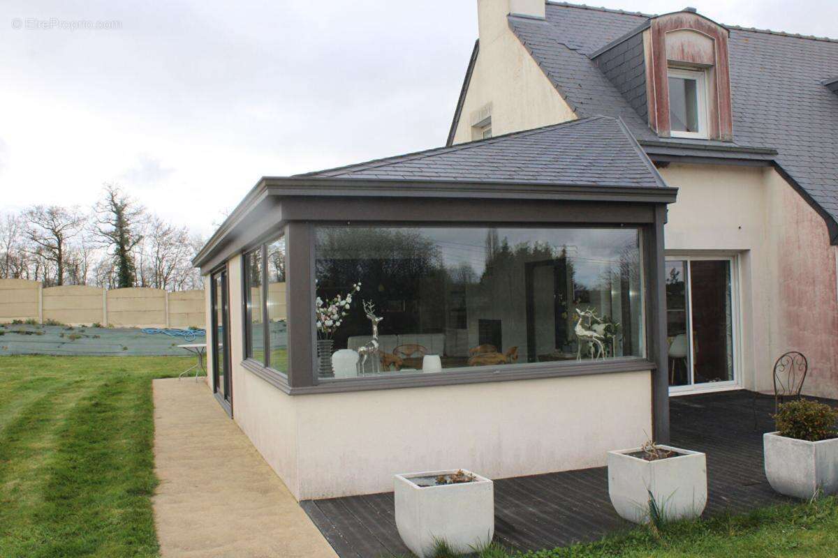 Maison à QUINTIN