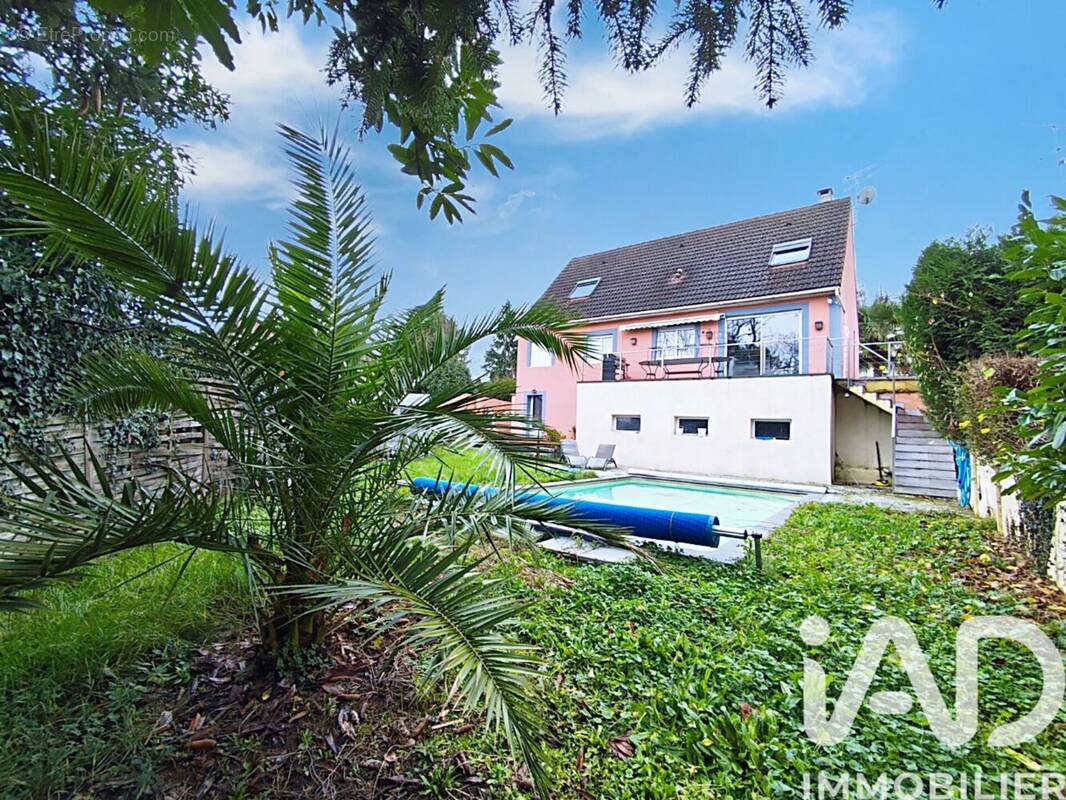 Photo 1 - Maison à CLAYE-SOUILLY