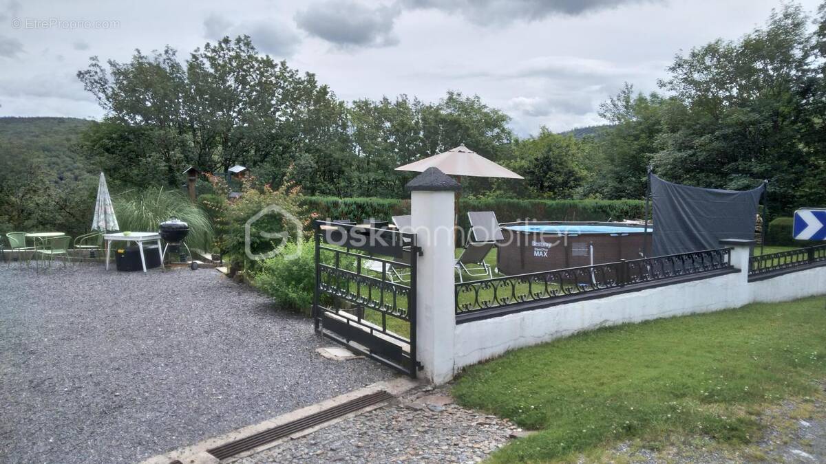 Maison à MONTHERME