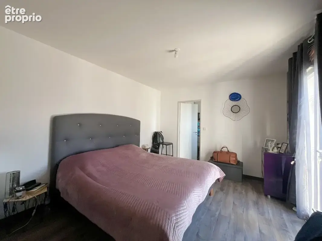 POMEROLS - Maison de plain-pied contemporaine sur parcelle de 926 m² - photo 4