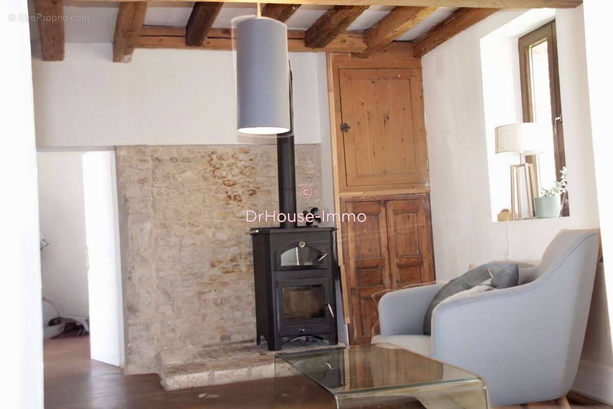 Maison à TREILLES-EN-GATINAIS