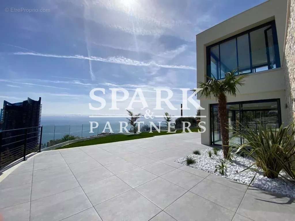 Maison à BEAUSOLEIL