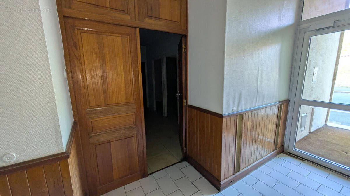 Commerce à ROCHEFORT