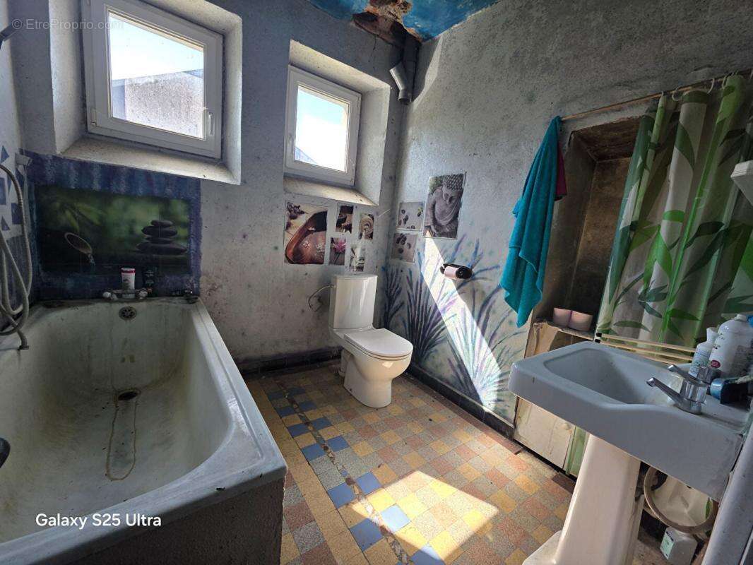 Maison à REMONDANS-VAIVRE