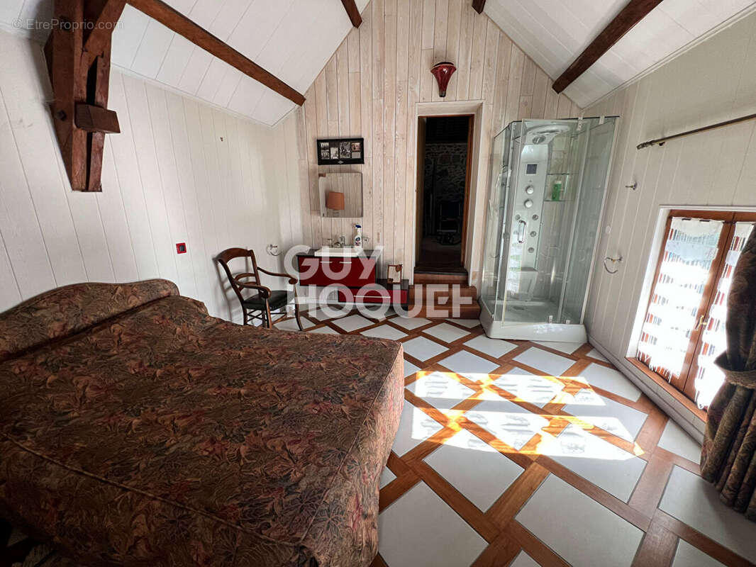 Maison à PLEINE-FOUGERES