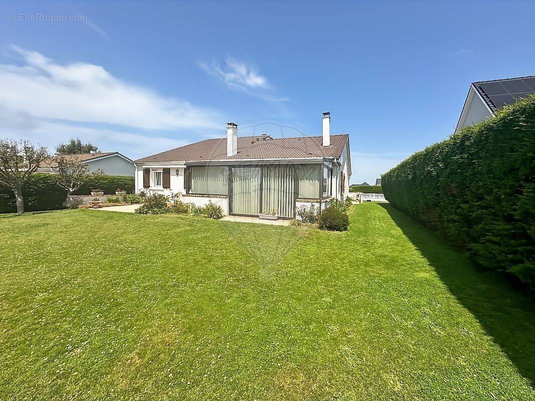 Maison à CAUVILLE-SUR-MER