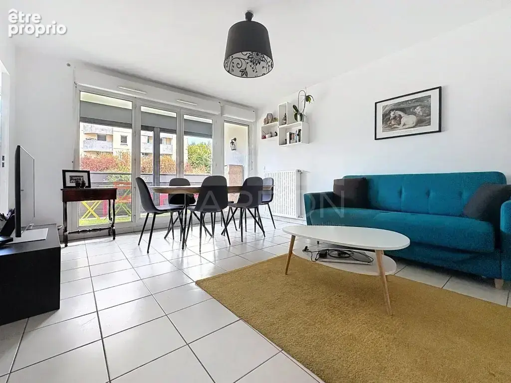 Appartement à LYON-9E