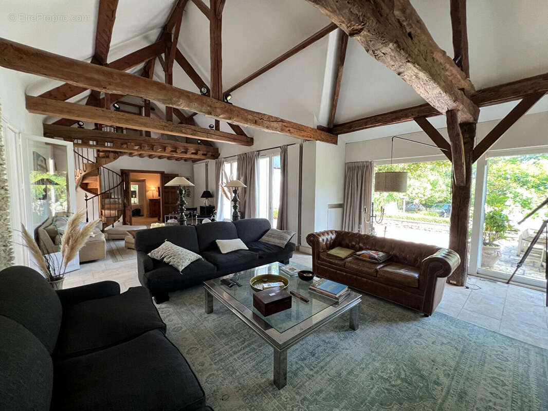 Maison à GROSROUVRE