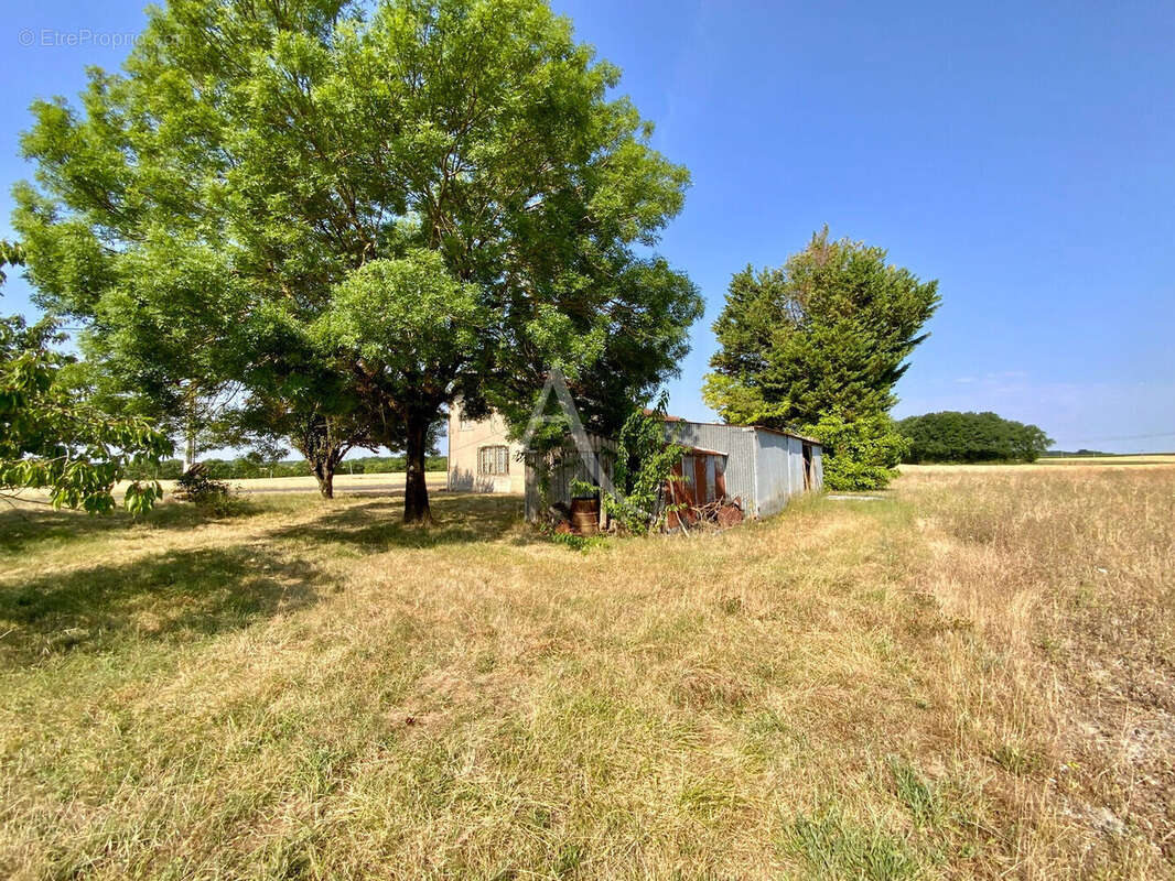 Maison Neuillac 3 pièce(s) 80 m2 - photo 2