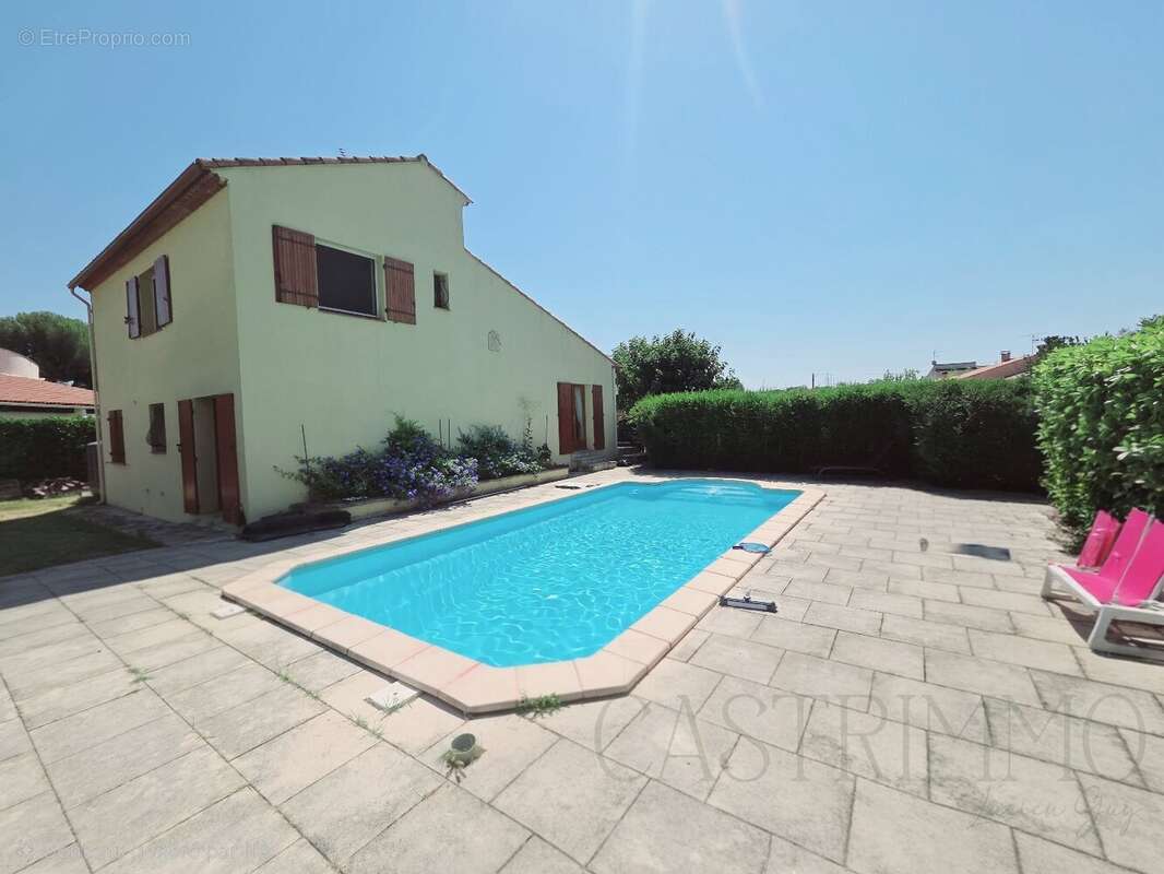 Villa T5 avec piscine et grand jardin - photo 2