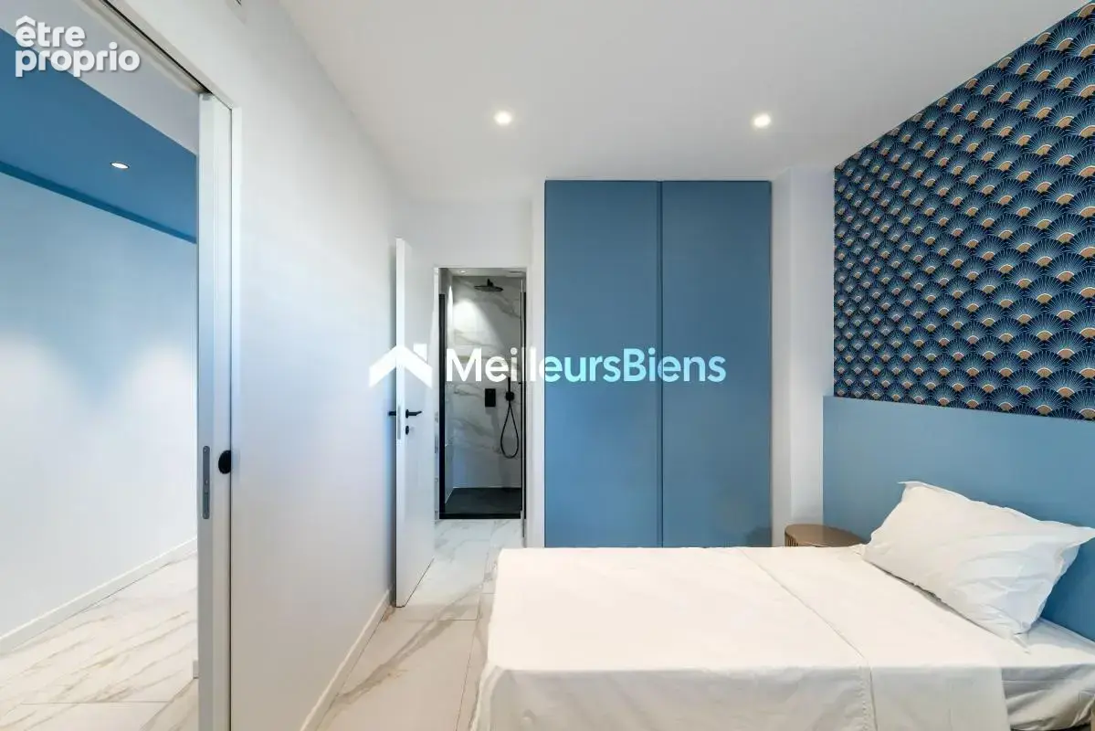 Cannes-Croisette, superbe appartement 4ème étage : 2 chambres, terrasse, vue mer - photo 16