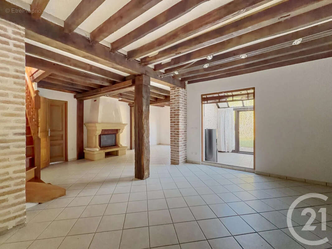 Maison à LA FERTE-SAINT-AUBIN