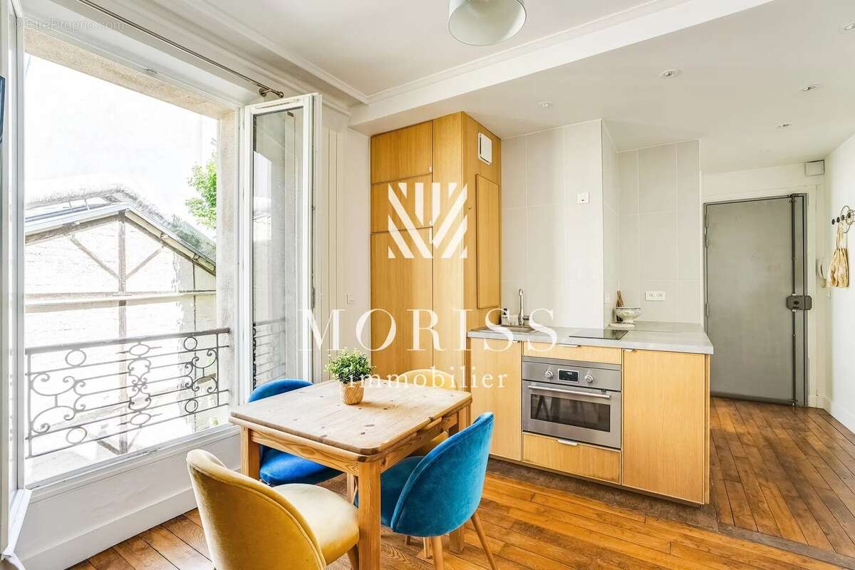 Appartement à PARIS-18E