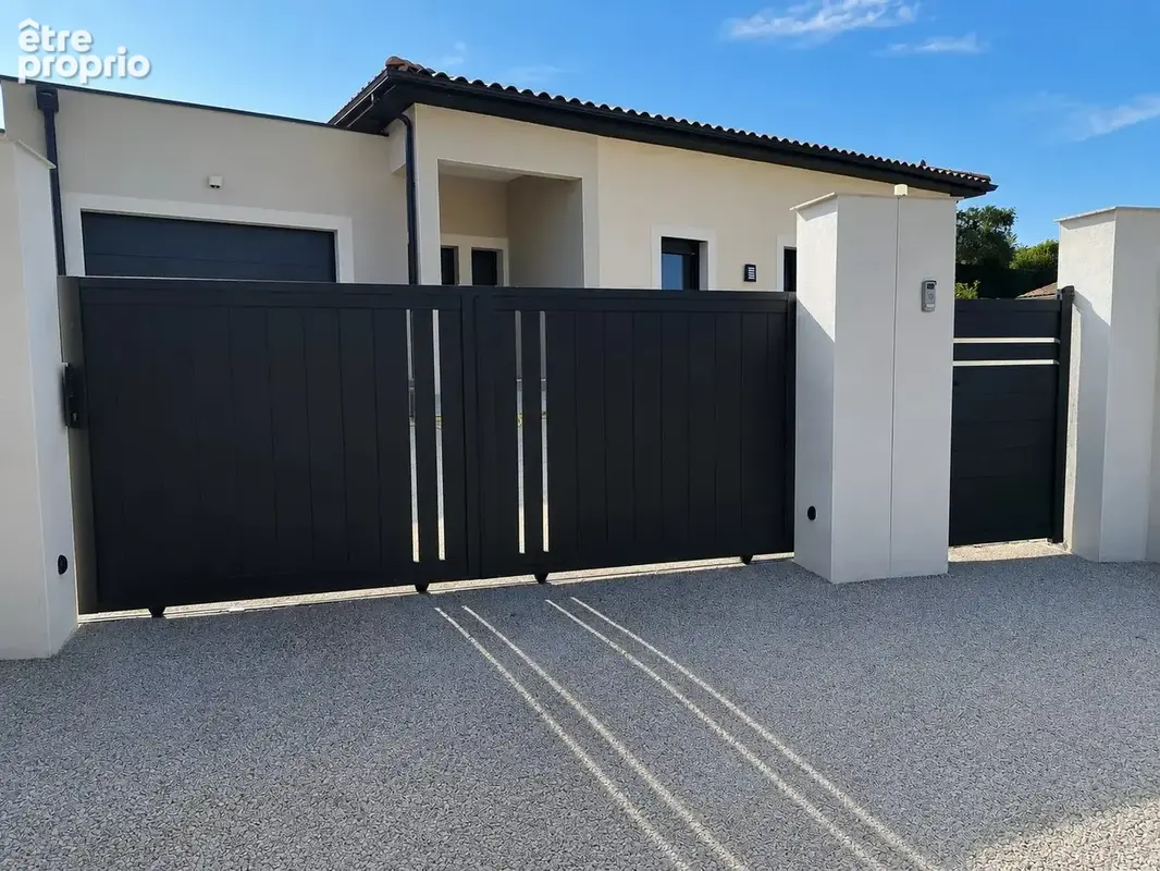 Montelimar 26200 - maison contemporaine de plain-pied - 137 m² - terrain 730 m² - 3 chambres - piscine - garage - photo 11