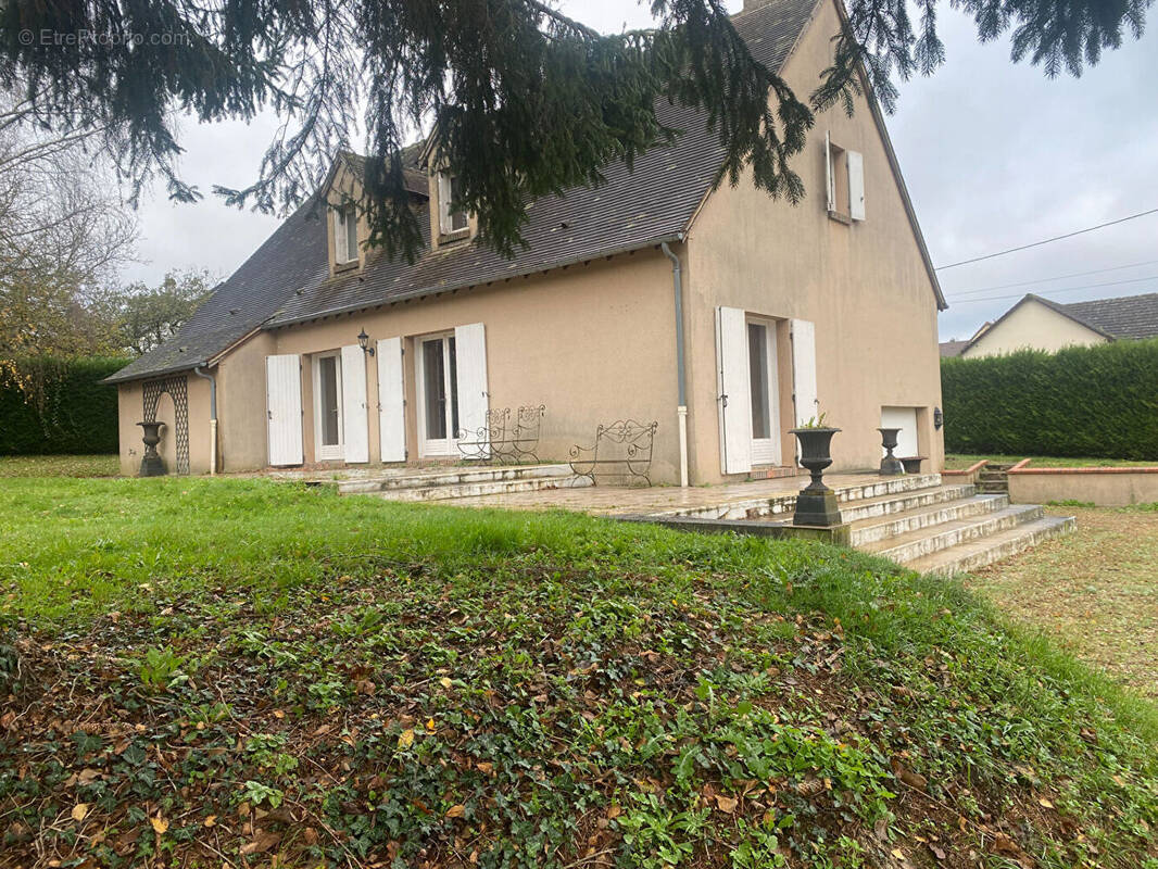 Maison à REMALARD