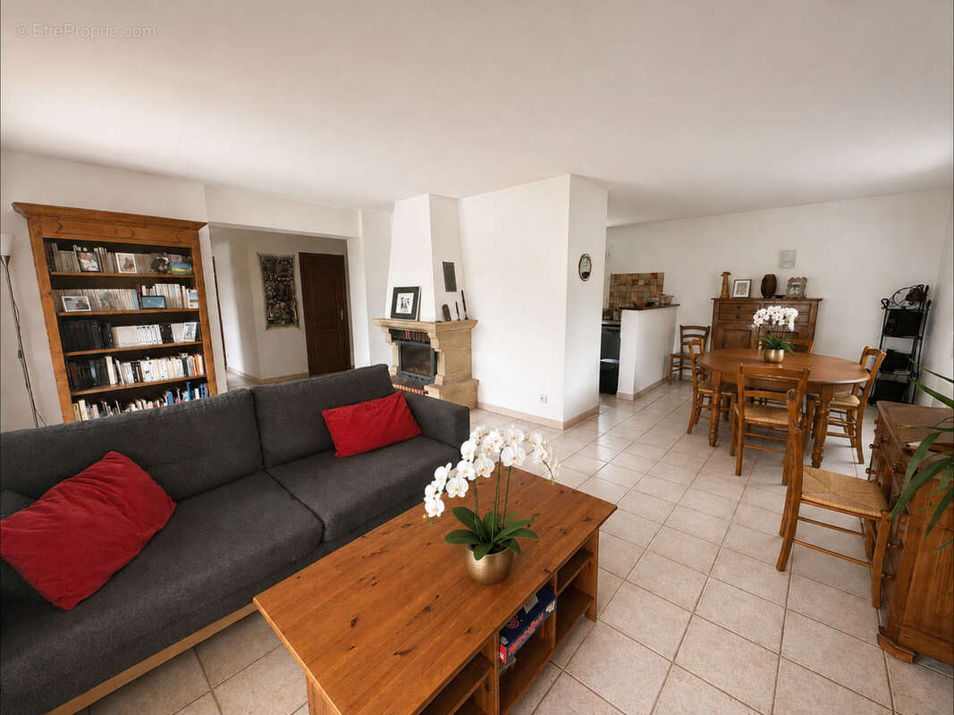 Maison 88 m² à Villelaure  - photo 8