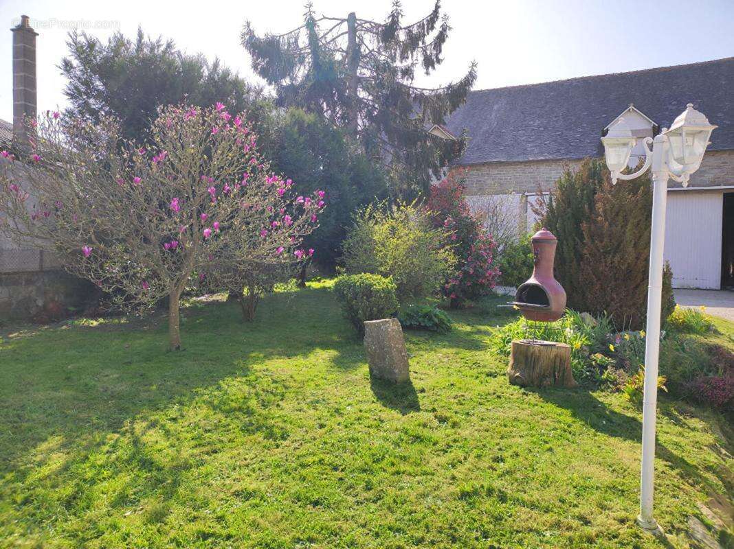 Maison Landebia 11 pièce(s) 320 m2 - photo 12