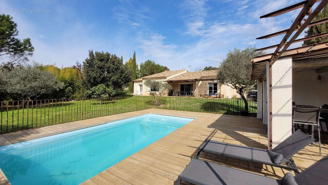 Maison à PIOLENC