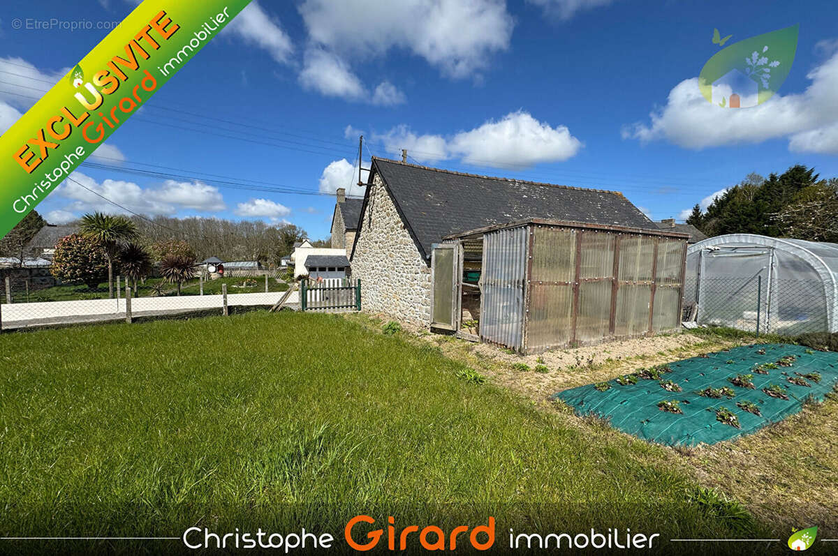 Terrain à VILDE-GUINGALAN