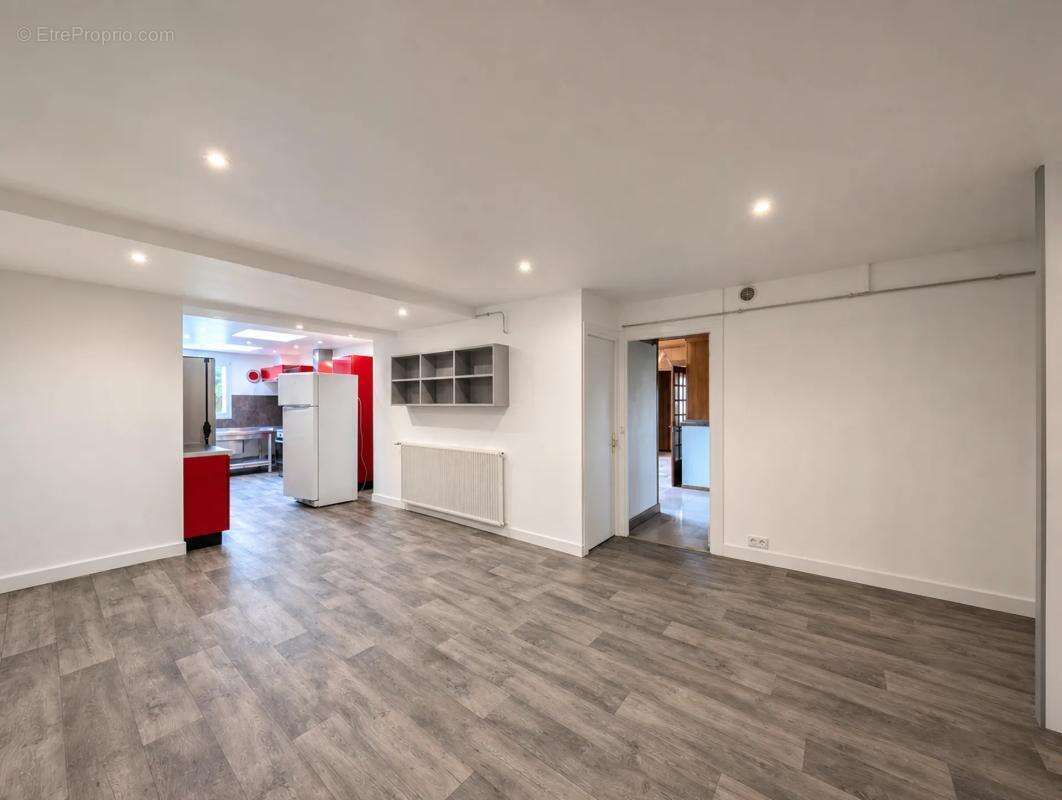 Maison 15 pièces de 390 m² à Nanchez - photo 8