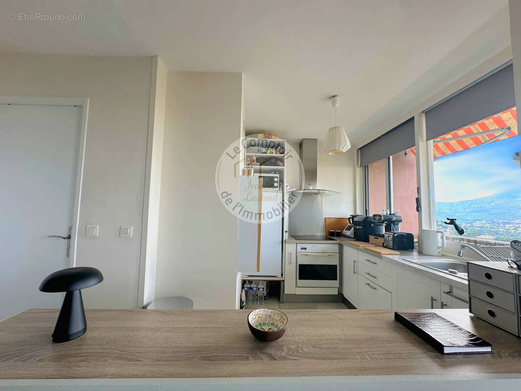 Appartement à MARSEILLE-9E