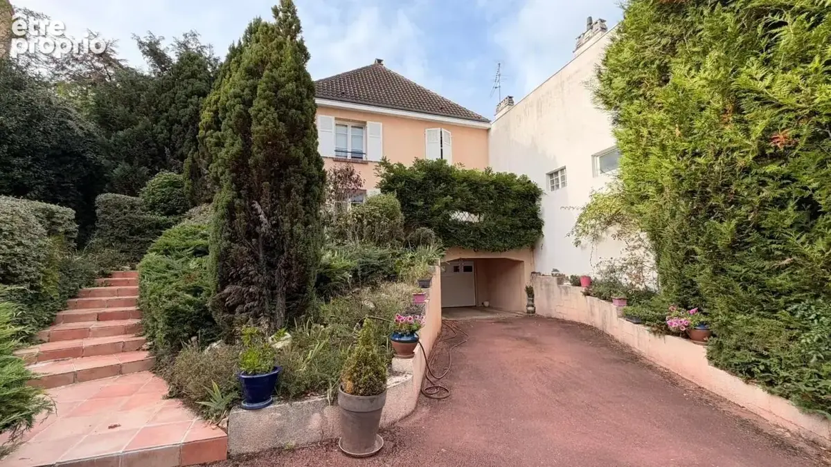 Emplacement de 1er choix pour cette maison de ville - photo 24