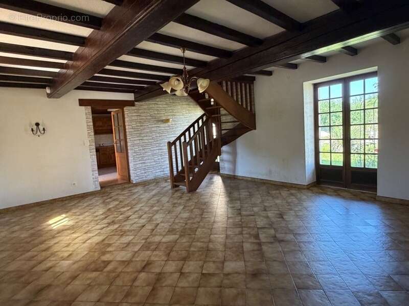 Maison à CUISERY