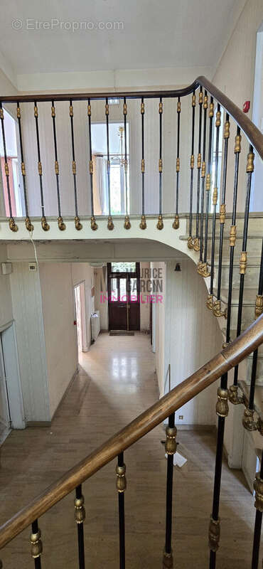 Maison 239 m² à Avignon  - photo 2