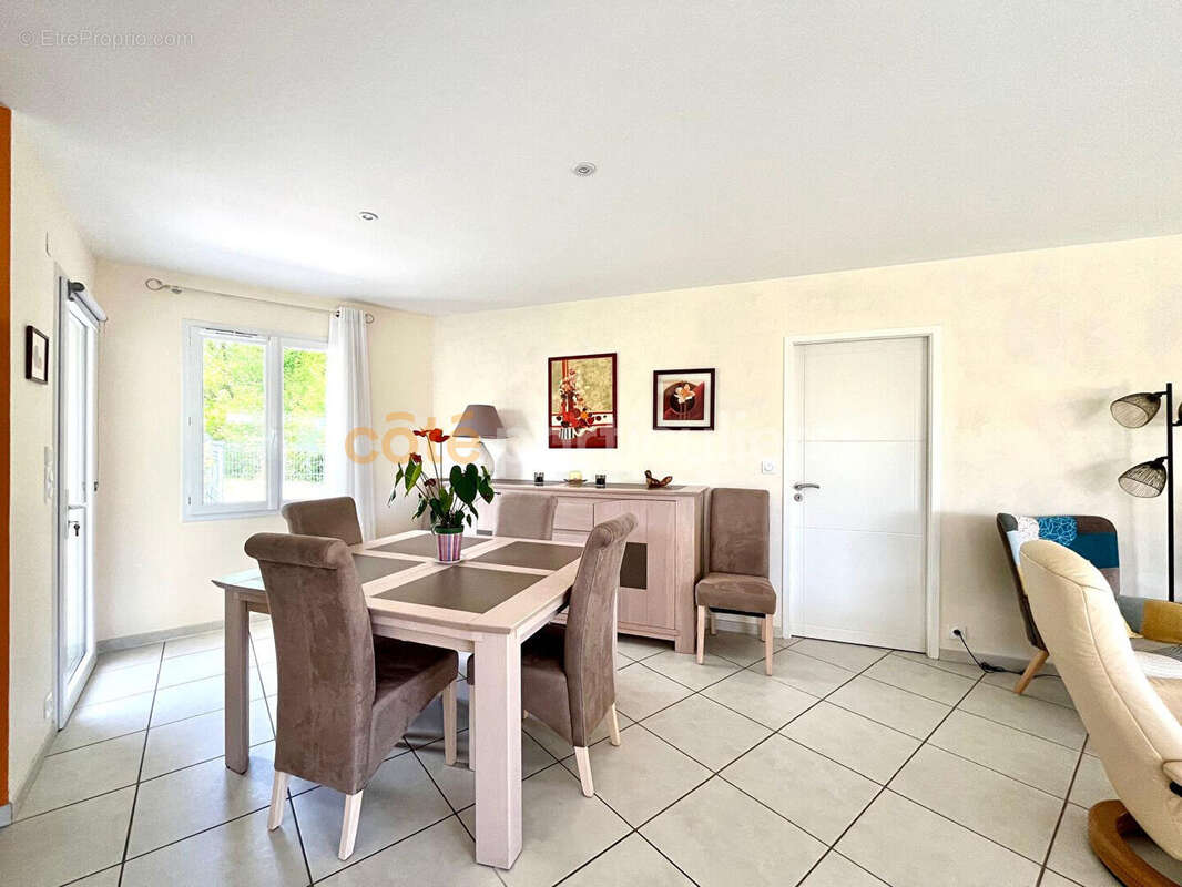 Maison à SAINT-SULPICE-DE-ROYAN