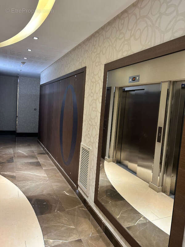 Appartement à LEVALLOIS-PERRET